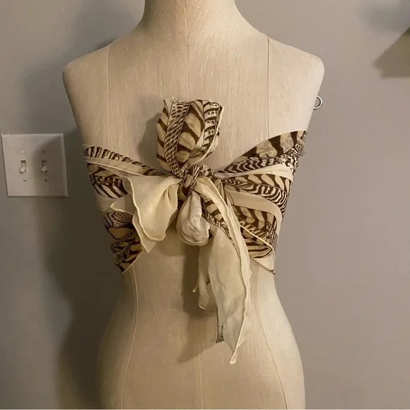 Anne Klein silk sustainable feather print sheer scarf wrap - Picture 2 of 16